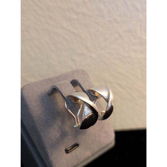 Retired James Avery French Twist Lever Back Earrings 925 Sterling Silver - Picture 3 of 6